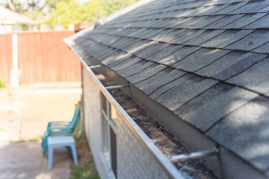 fall weather roof problems, fall roof maintenance