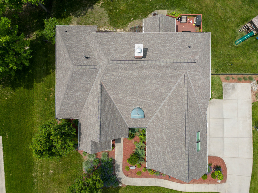 what are asphalt shingles made of